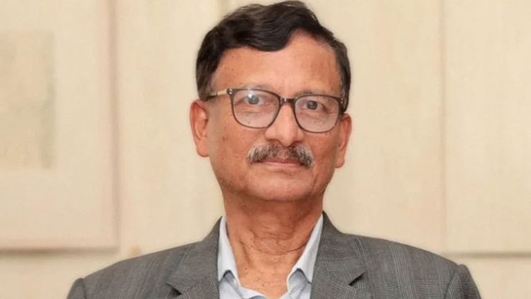 ফিরতে চাইলে একদিনের মধ্যে ট্রাভেল পাস পাবেন তারেক রহমান