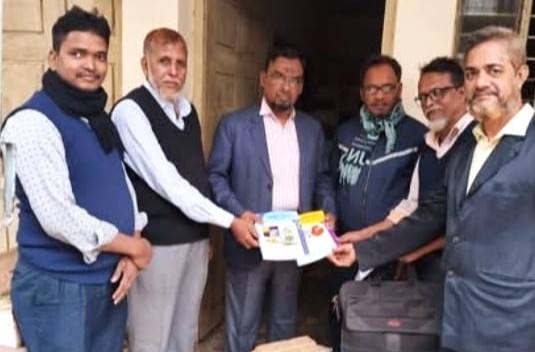 বাঁশখালীতে প্রাথমিক বিদ্যালয়ে শিক্ষার্থীদের জন্য নতুন বছরের বই বিতরণ উৎসব উদ্বোধন