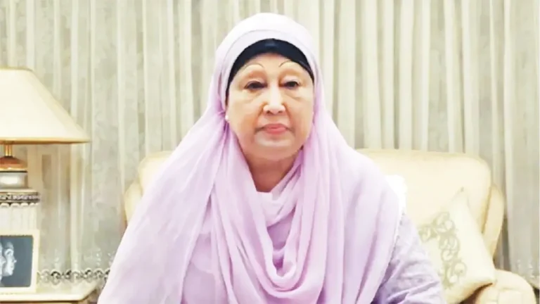 অক্সিজেন লাগছে খালেদা জিয়ার, প্রস্তুত রাখা হয়েছে আইসিইউ