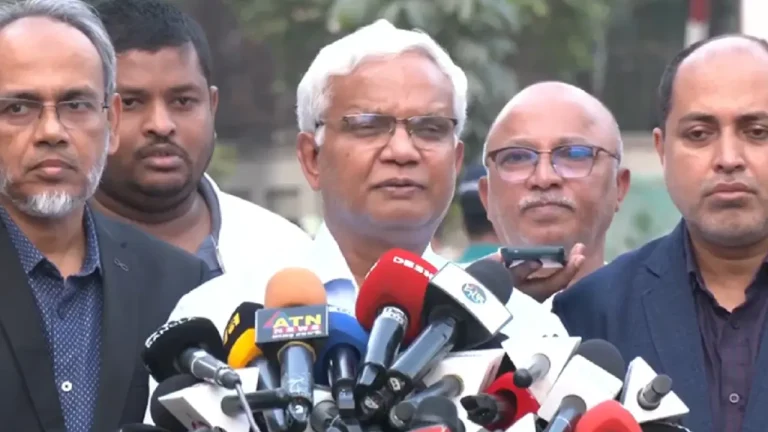 খালেদা জিয়ার শারীরিক অবস্থা বিবেচনায় বিদেশ নিতে দেরি হচ্ছে : ডা. জাহিদ