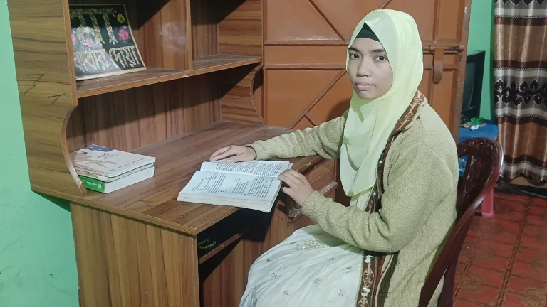 মেডিকেলে চান্স পেয়েও দুশ্চিন্তায় মাসুমার বাবা-মা