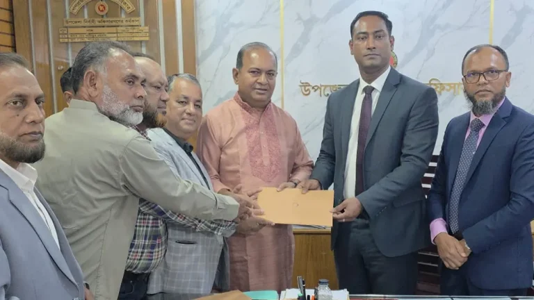 নোয়াখালী-৩ আসনে বরকত উল্লাহ বুলুর পক্ষে মনোনয়ন সংগ্রহ