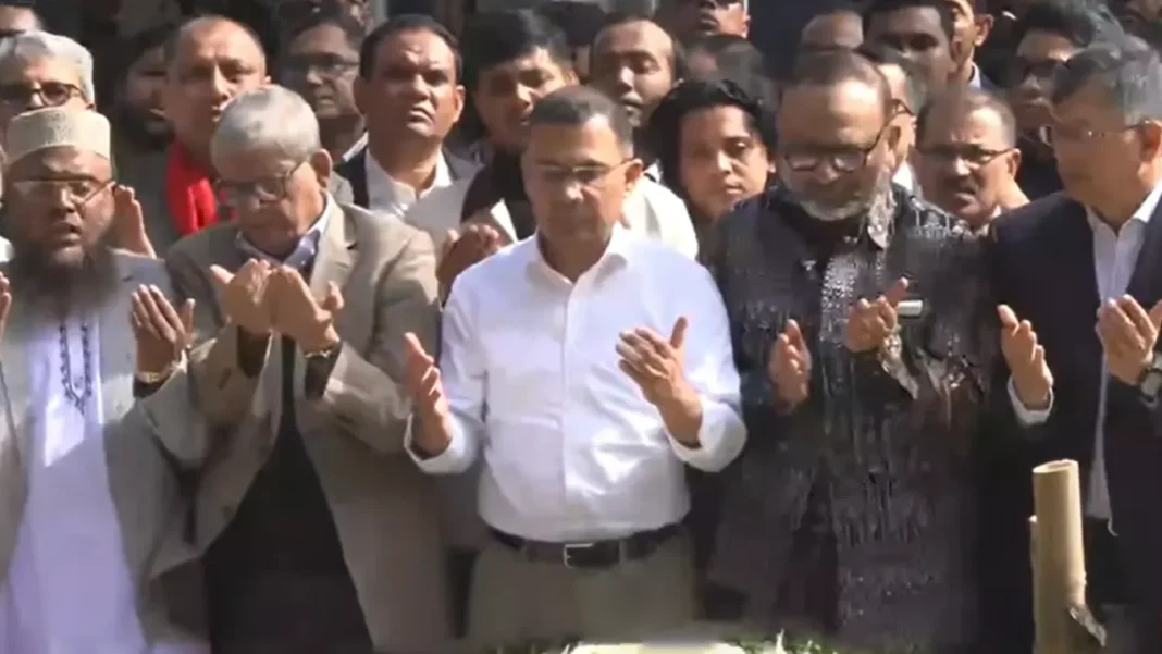 হাদির কবর জিয়ারত করলেন তারেক রহমান