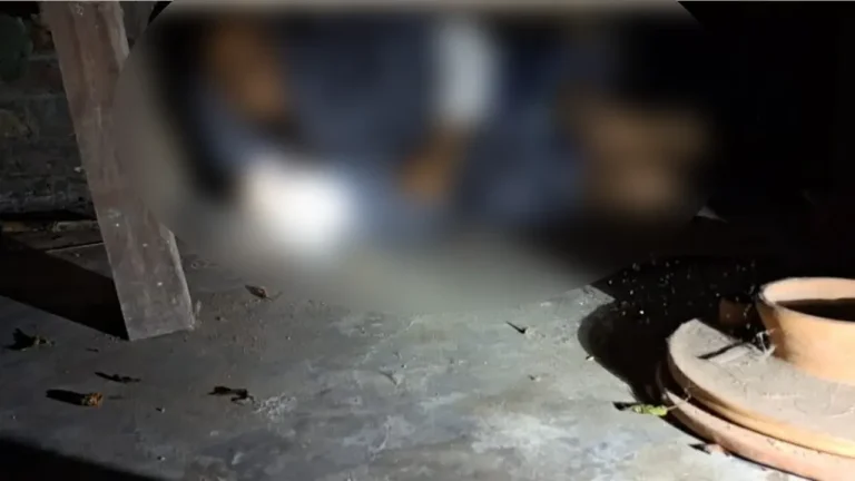 অনৈতিক সম্পর্কে ধরা আ.লীগ নেতাকে গণপিটুনি