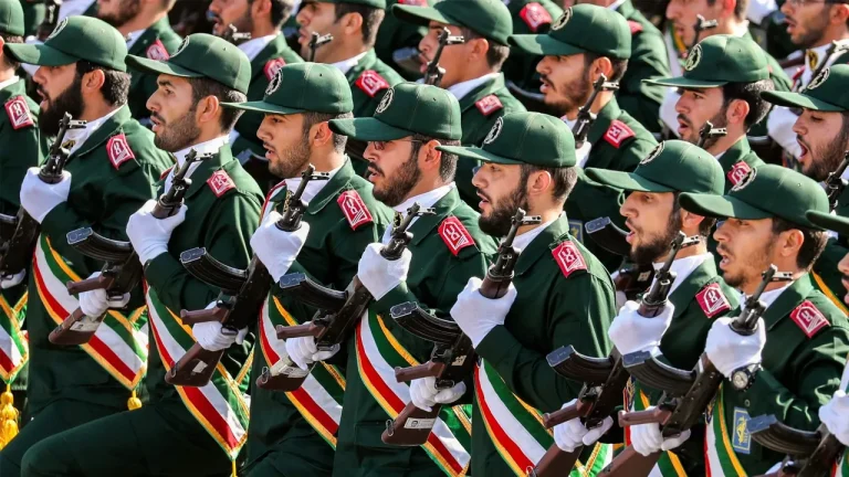 ইরানের এক শহরেই বিক্ষোভে ৮ সেনা নিহত