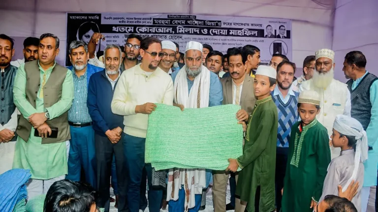 গণতন্ত্র রক্ষায় খালেদা জিয়া দেশের সবচেয়ে জনপ্রিয় রাজনৈতিক ব্যক্তিত্ব : চসিক মেয়র