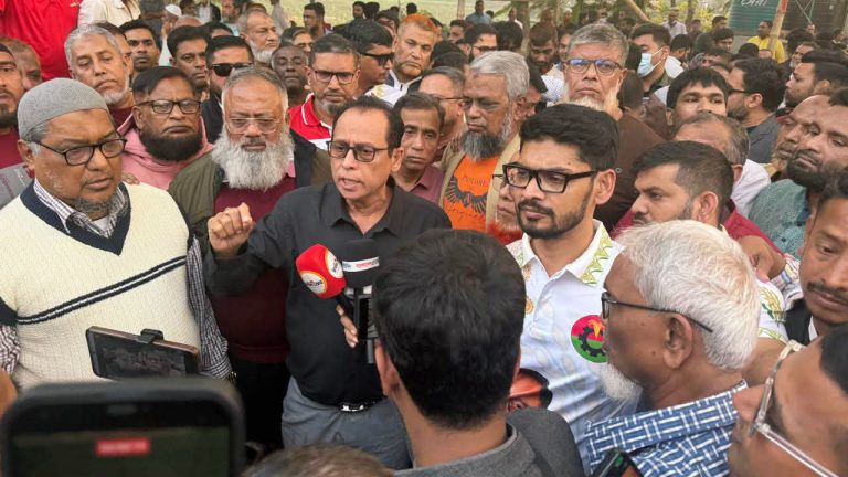 জনগণকে সঙ্গে নিয়ে ইলেকশন ইঞ্জিনিয়ারিং ঠেকানোর ঘোষণা ড. কাইয়ুমের