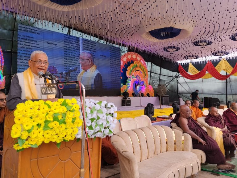 রাউজান আযর্মৈত্রেয় মহাপরিনির্বাণ অধ্যক্ষ দেবমিত্র থের মহাথের বরন অনুষ্ঠান।